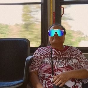 Meet your Posher, Jeanine